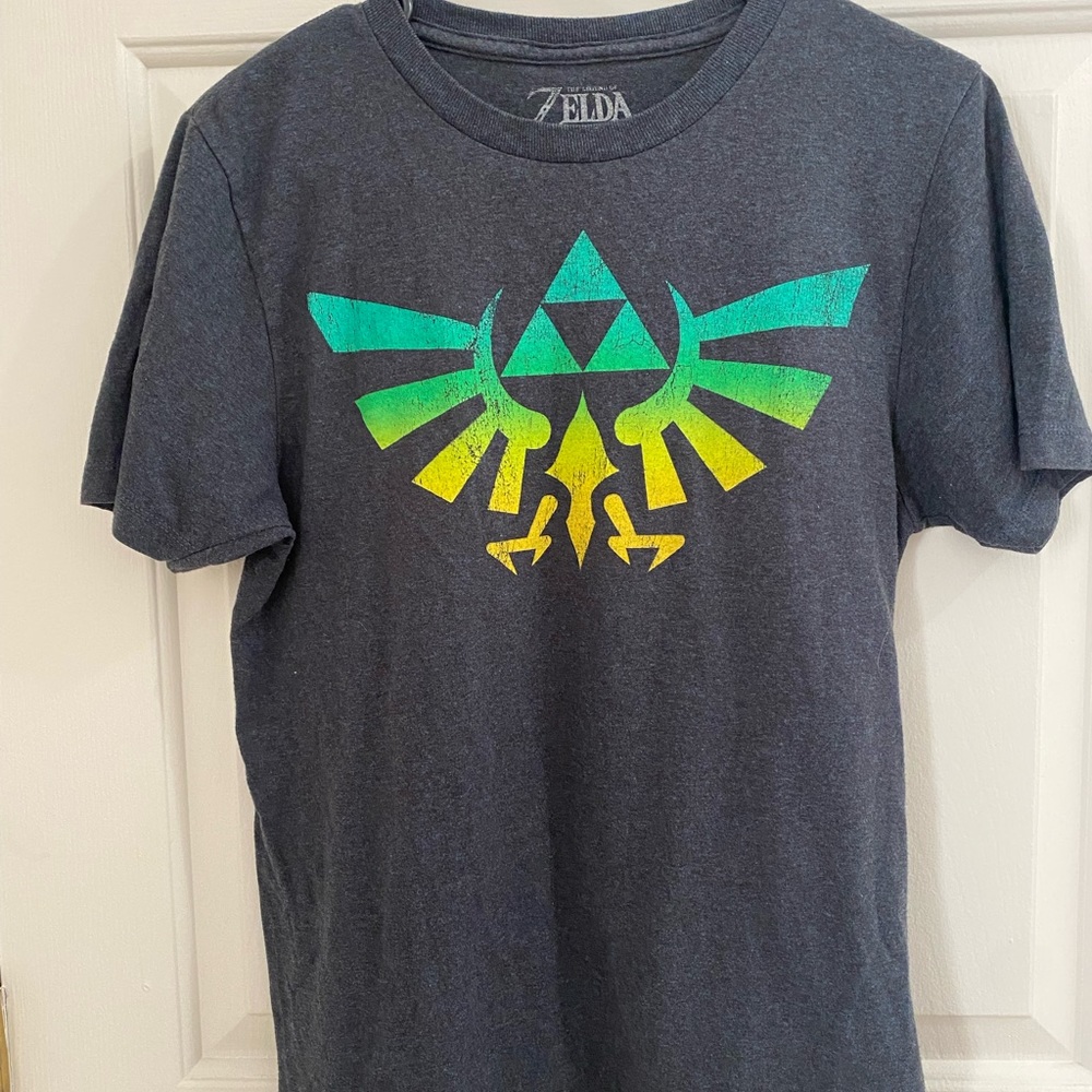 Legend of Zelda Shirt size Small